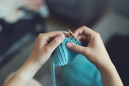 How to start a yarn store online